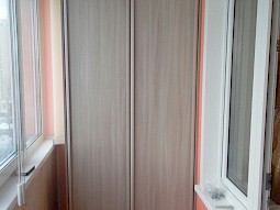 Шкаф-купе на балкон на заказ