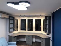 Эркерный стол на заказ